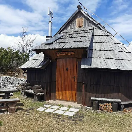 Koca Kronca - Velika Planina Dağ evi *
