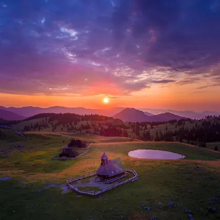 Koca Kronca - Velika Planina Dağ evi Stahovica