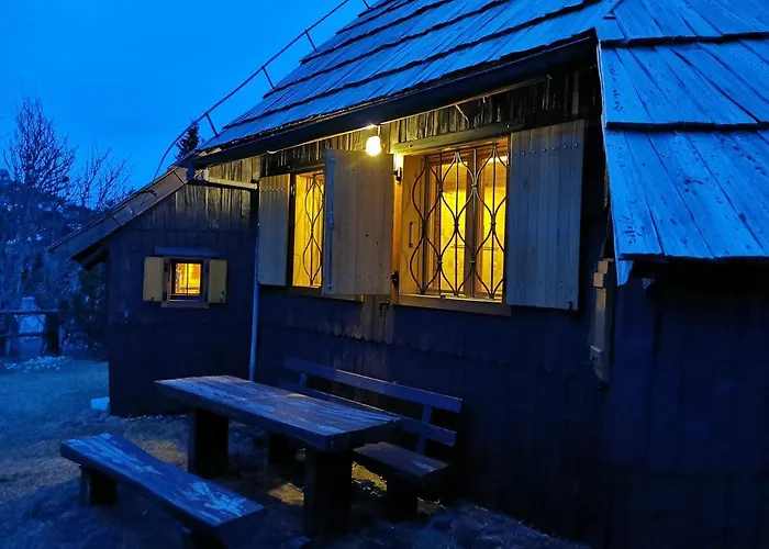 Koca Kronca - Velika Planina Horská chata *