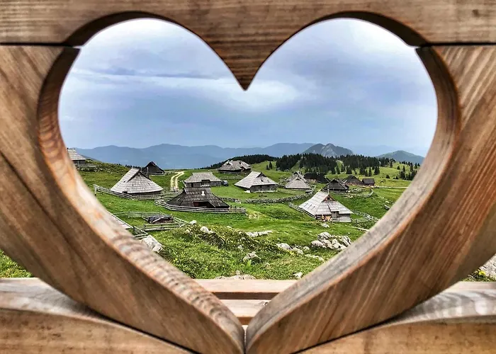 Horská chata Koca Kronca - Velika Planina Stahovica